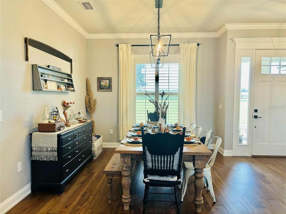 Active With Contract: $999,000 (4 beds, 2 baths, 2255 Square Feet)