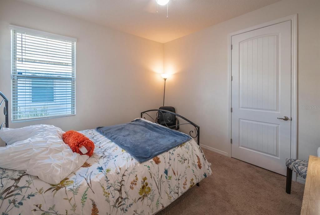 На продажу: $319,999 (2 спален, 2 ванн, 1627 Квадратных фут)