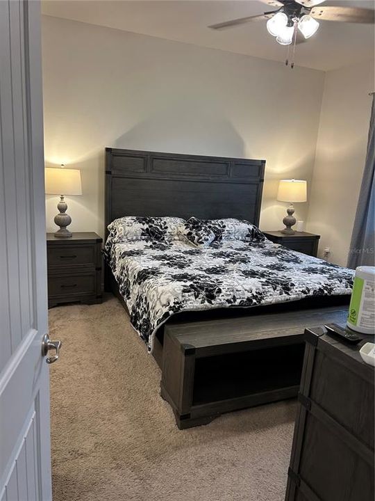 На продажу: $319,999 (2 спален, 2 ванн, 1627 Квадратных фут)