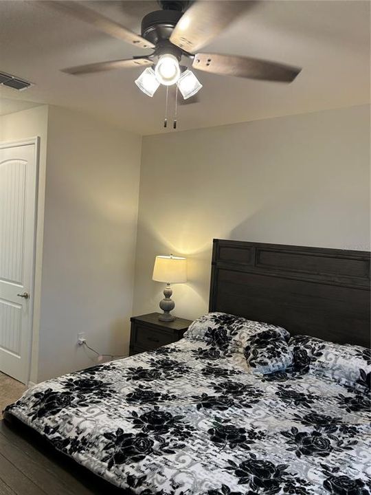 На продажу: $319,999 (2 спален, 2 ванн, 1627 Квадратных фут)