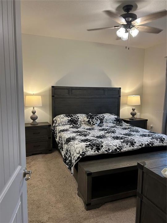 На продажу: $319,999 (2 спален, 2 ванн, 1627 Квадратных фут)