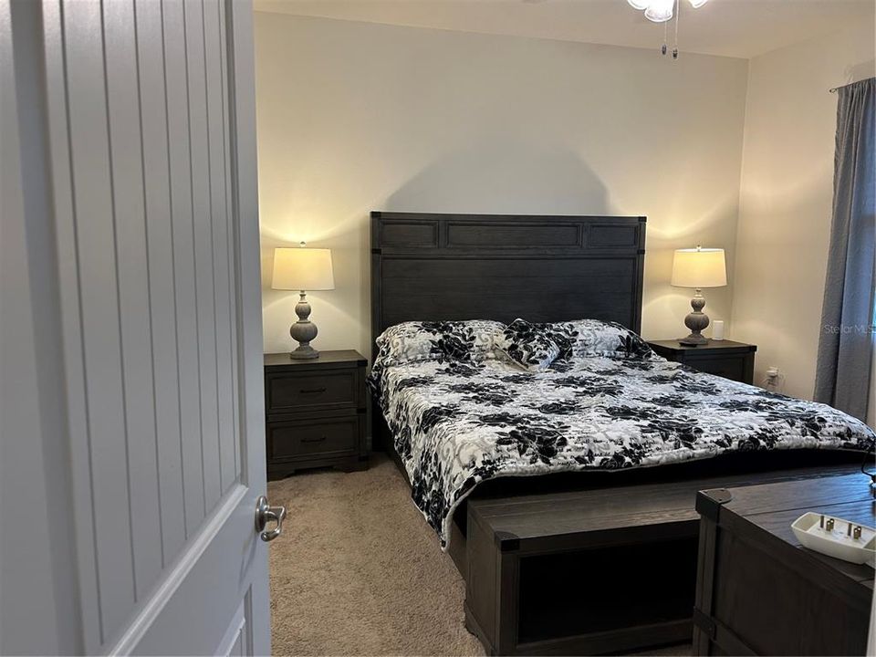 На продажу: $319,999 (2 спален, 2 ванн, 1627 Квадратных фут)