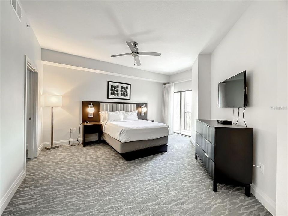 En Venta: $279,000 (2 camas, 2 baños, 1375 Pies cuadrados)