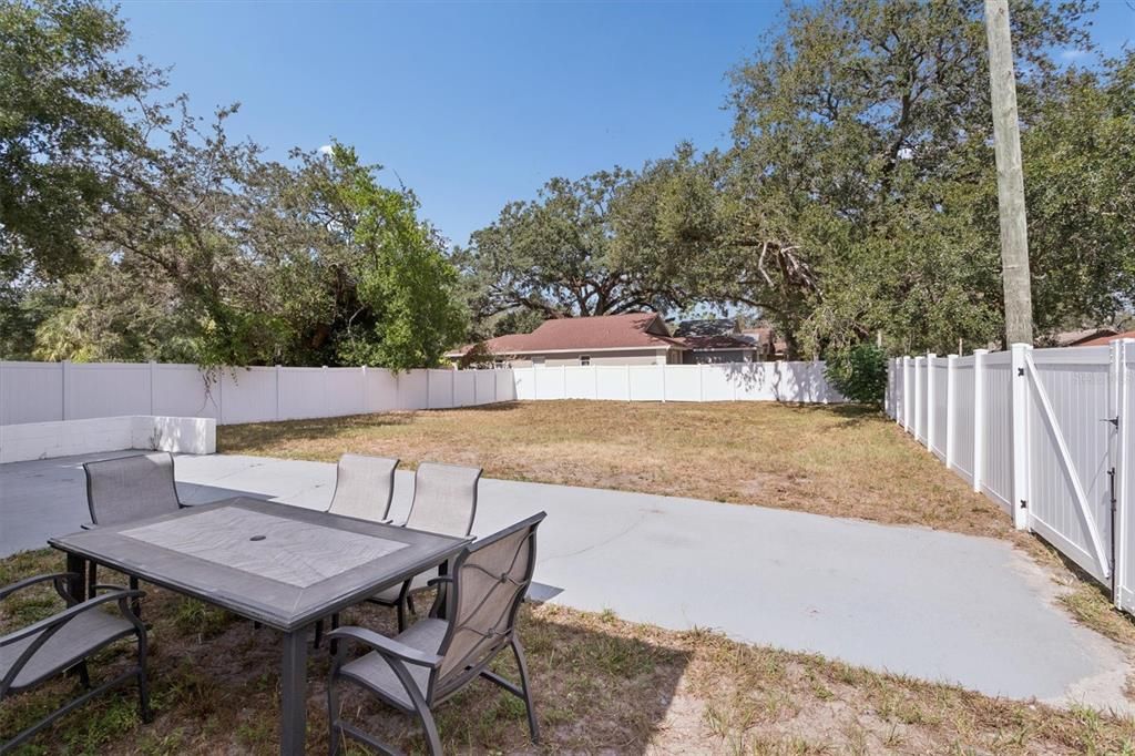 For Sale: $340,000 (3 beds, 2 baths, 1356 Square Feet)