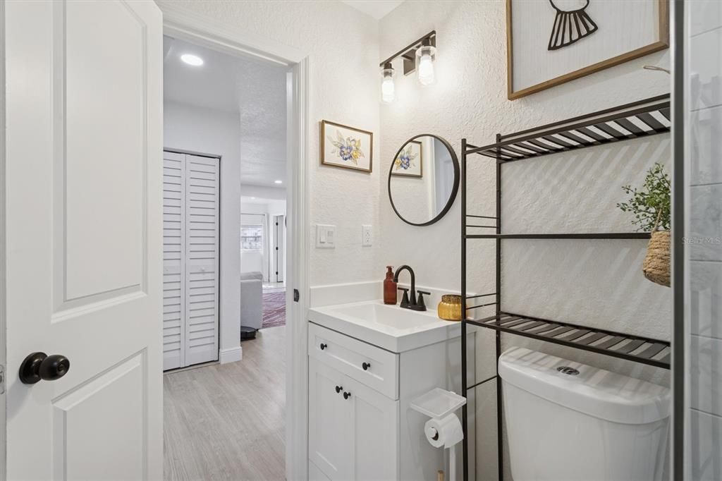 For Sale: $340,000 (3 beds, 2 baths, 1356 Square Feet)