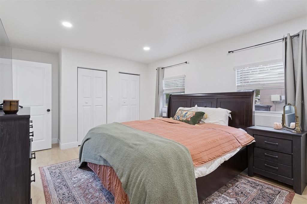 For Sale: $340,000 (3 beds, 2 baths, 1356 Square Feet)