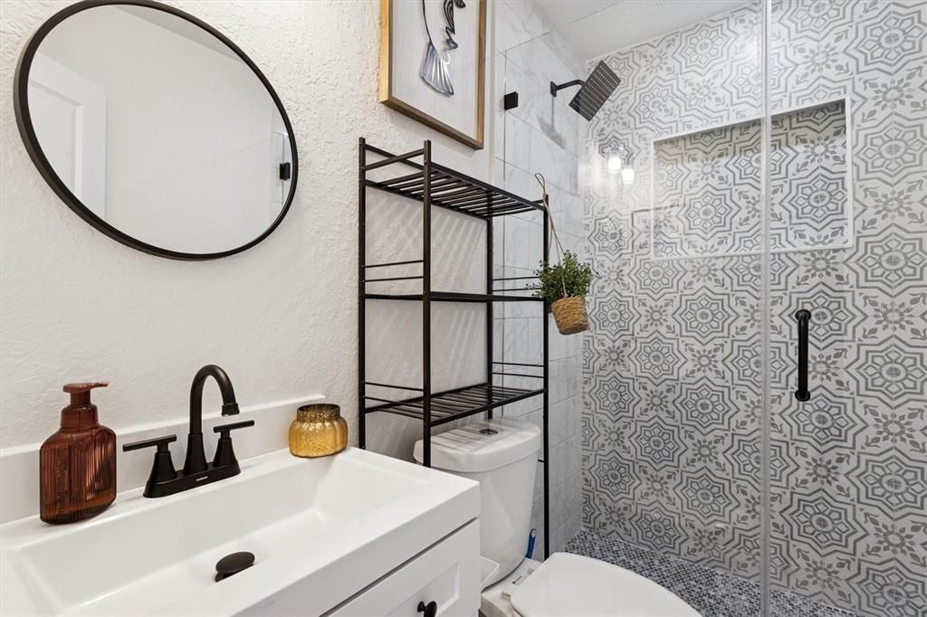 For Sale: $340,000 (3 beds, 2 baths, 1356 Square Feet)