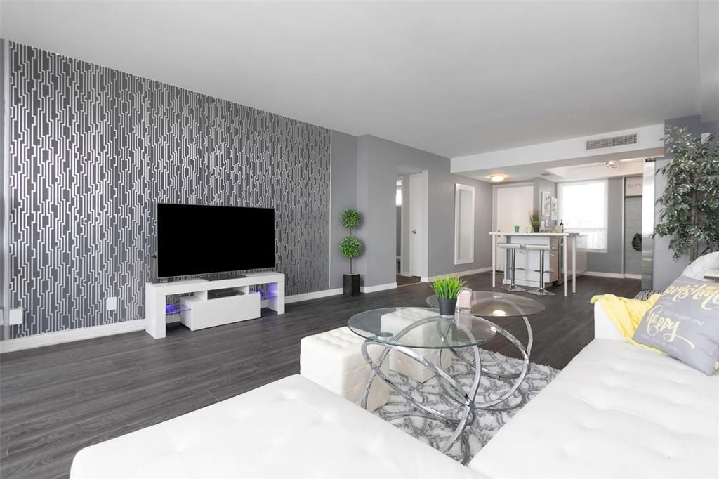 For Sale: $299,000 (2 beds, 2 baths, 1050 Square Feet)