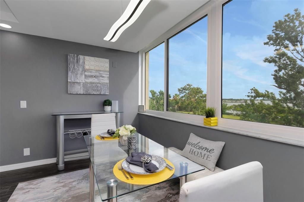 For Sale: $299,000 (2 beds, 2 baths, 1050 Square Feet)