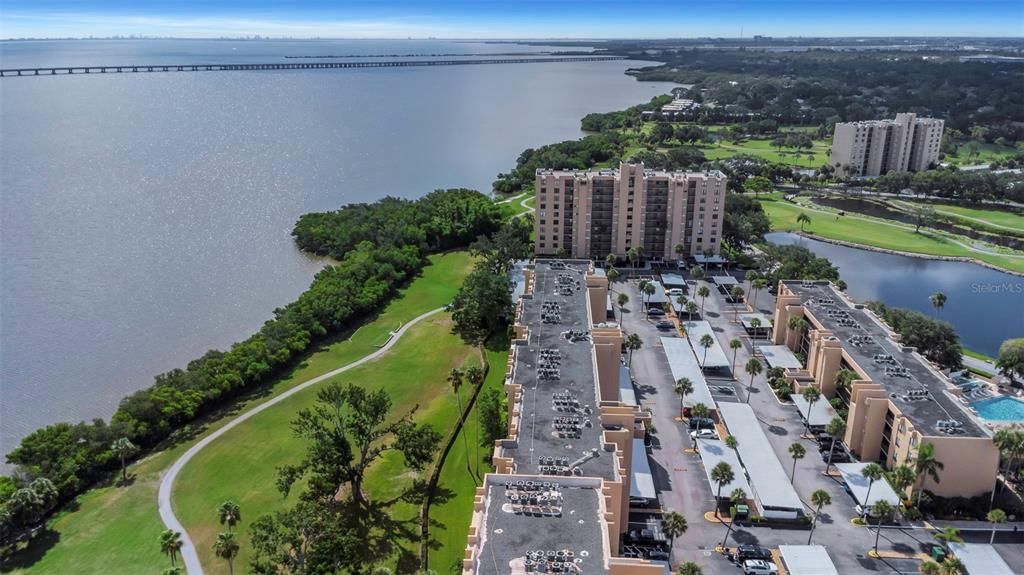 For Sale: $299,000 (2 beds, 2 baths, 1050 Square Feet)