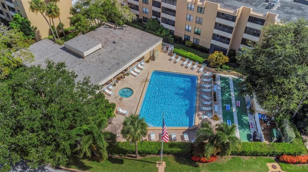 For Sale: $299,000 (2 beds, 2 baths, 1050 Square Feet)