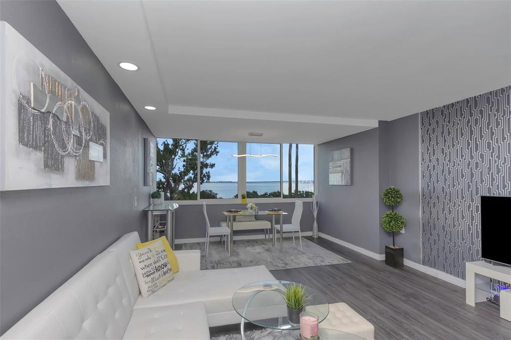 For Sale: $299,000 (2 beds, 2 baths, 1050 Square Feet)