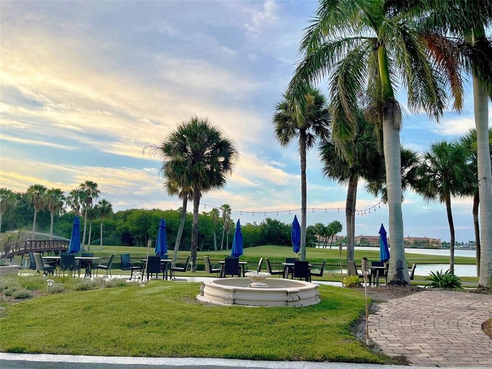 For Sale: $299,000 (2 beds, 2 baths, 1050 Square Feet)