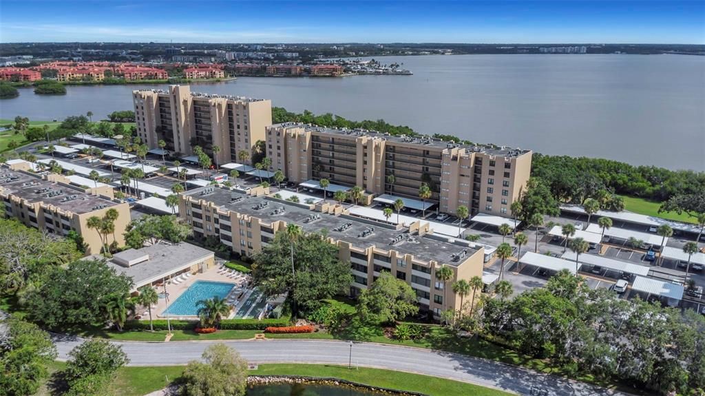 For Sale: $299,000 (2 beds, 2 baths, 1050 Square Feet)