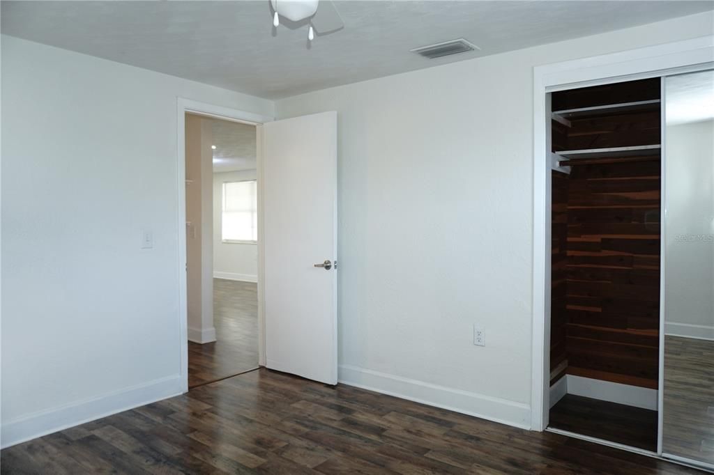 For Sale: $339,900 (3 beds, 2 baths, 1102 Square Feet)