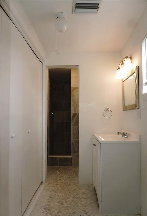 For Sale: $339,900 (3 beds, 2 baths, 1102 Square Feet)