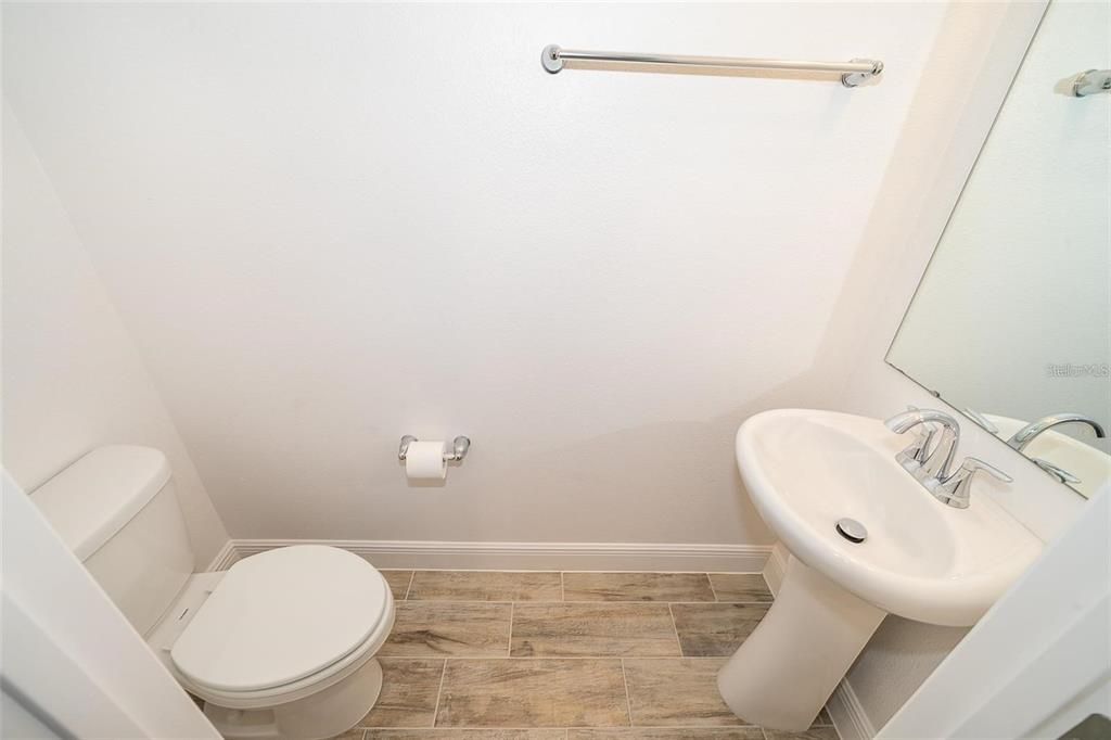 For Rent: $2,490 (3 beds, 2 baths, 2263 Square Feet)