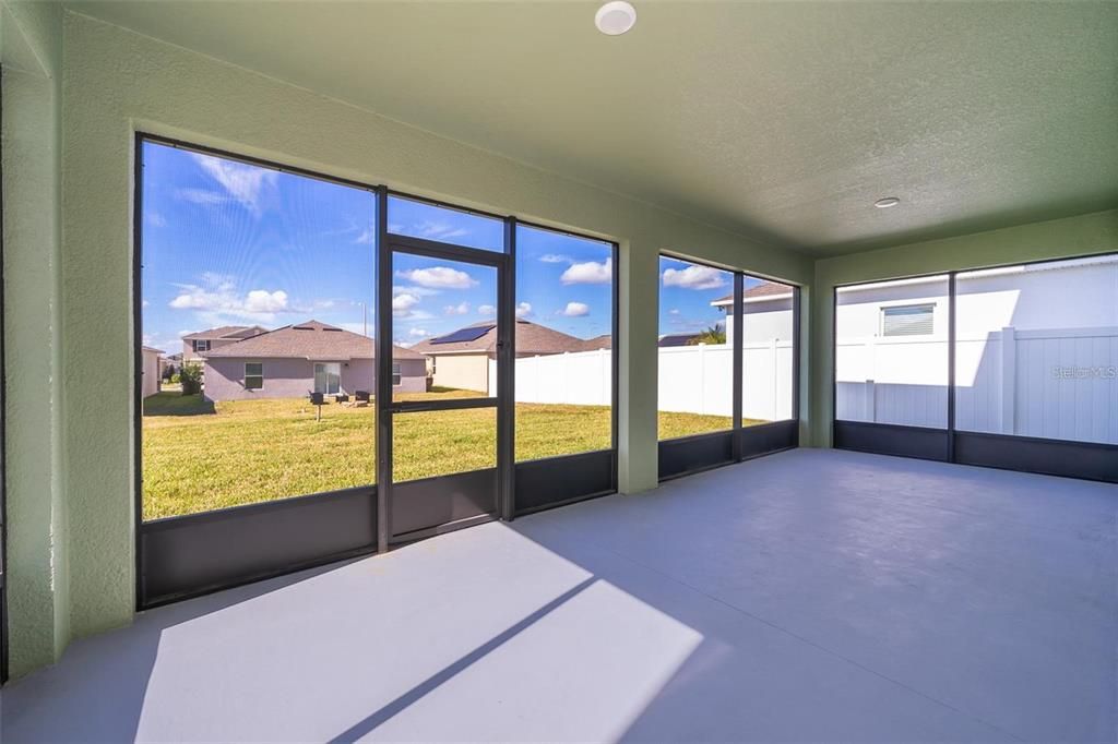 For Rent: $2,490 (3 beds, 2 baths, 2263 Square Feet)