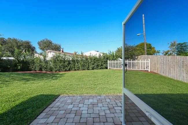 For Sale: $285,000 (3 beds, 2 baths, 1396 Square Feet)