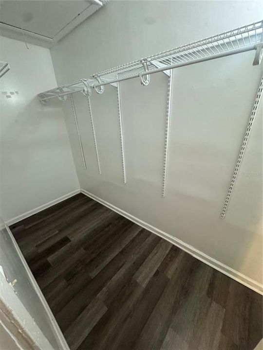 Activo con contrato: $299,000 (3 camas, 2 baños, 1173 Pies cuadrados)