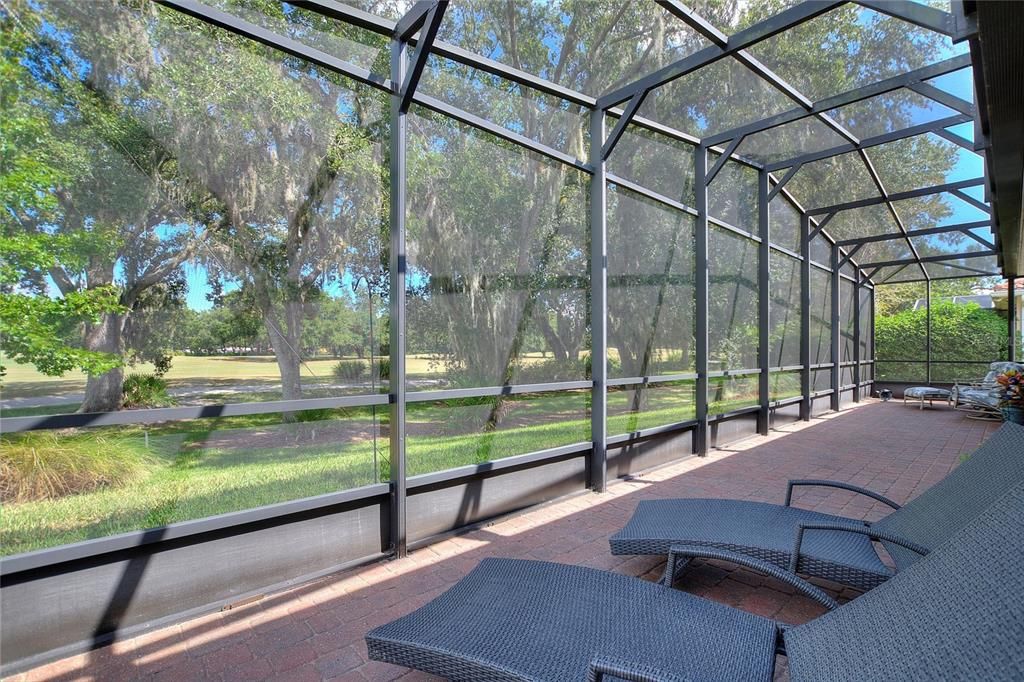 合同活跃: $519,000 (3 贝兹, 3 浴室, 2320 平方英尺)