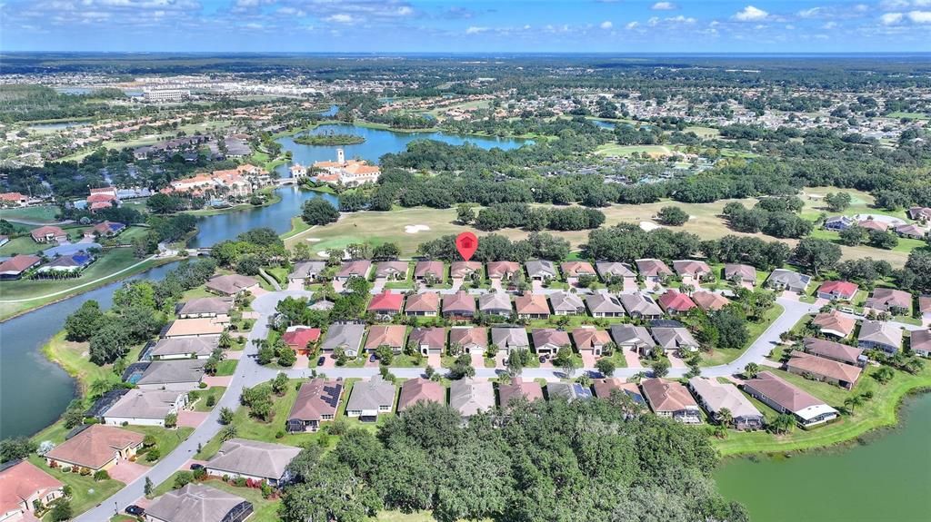 合同活跃: $519,000 (3 贝兹, 3 浴室, 2320 平方英尺)