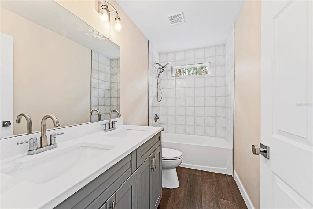 待售: $270,000 (3 贝兹, 2 浴室, 1490 平方英尺)