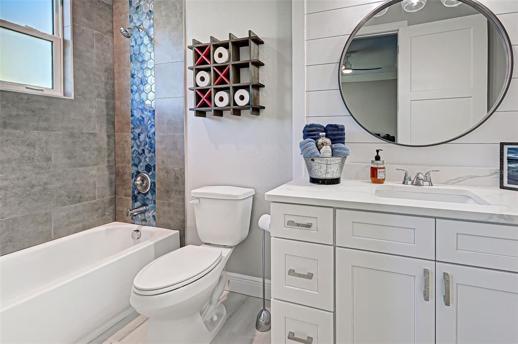 Activo con contrato: $550,000 (3 camas, 3 baños, 2142 Pies cuadrados)