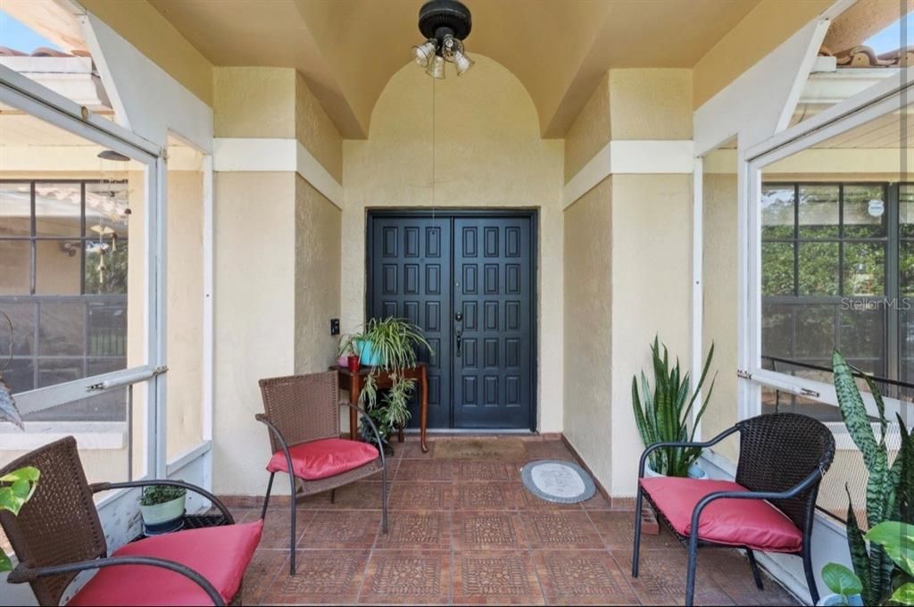 合同活跃: $480,000 (4 贝兹, 2 浴室, 2081 平方英尺)