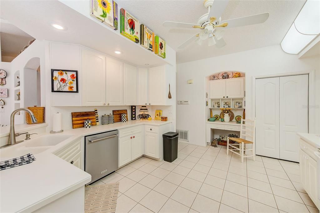 For Sale: $430,000 (4 beds, 2 baths, 2306 Square Feet)