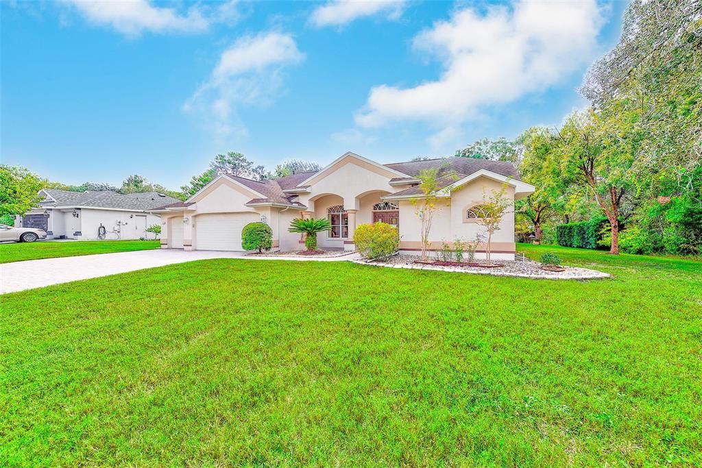 For Sale: $430,000 (4 beds, 2 baths, 2306 Square Feet)