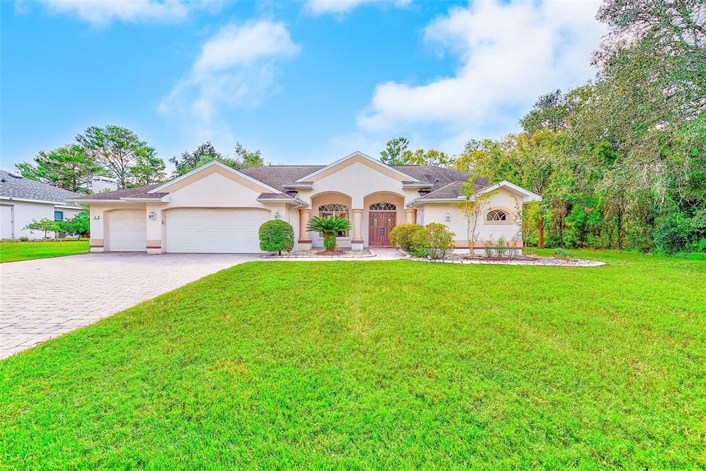 For Sale: $430,000 (4 beds, 2 baths, 2306 Square Feet)