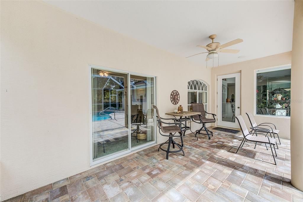 For Sale: $430,000 (4 beds, 2 baths, 2306 Square Feet)