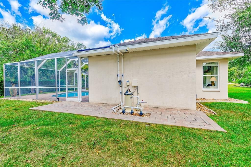 For Sale: $430,000 (4 beds, 2 baths, 2306 Square Feet)