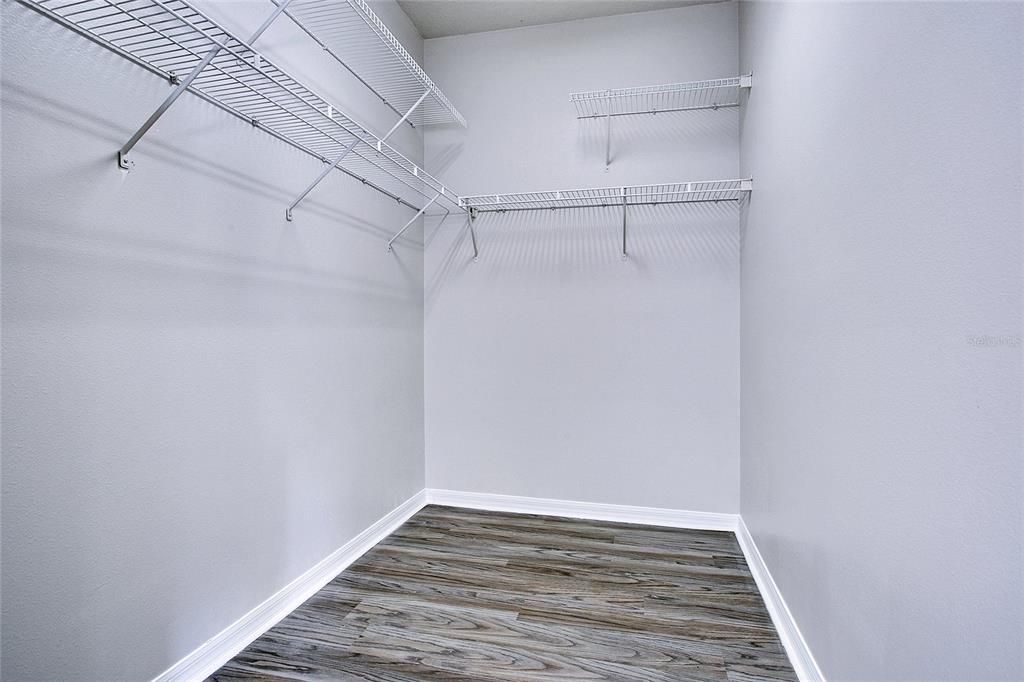 Active With Contract: $366,900 (3 beds, 2 baths, 1751 Square Feet)