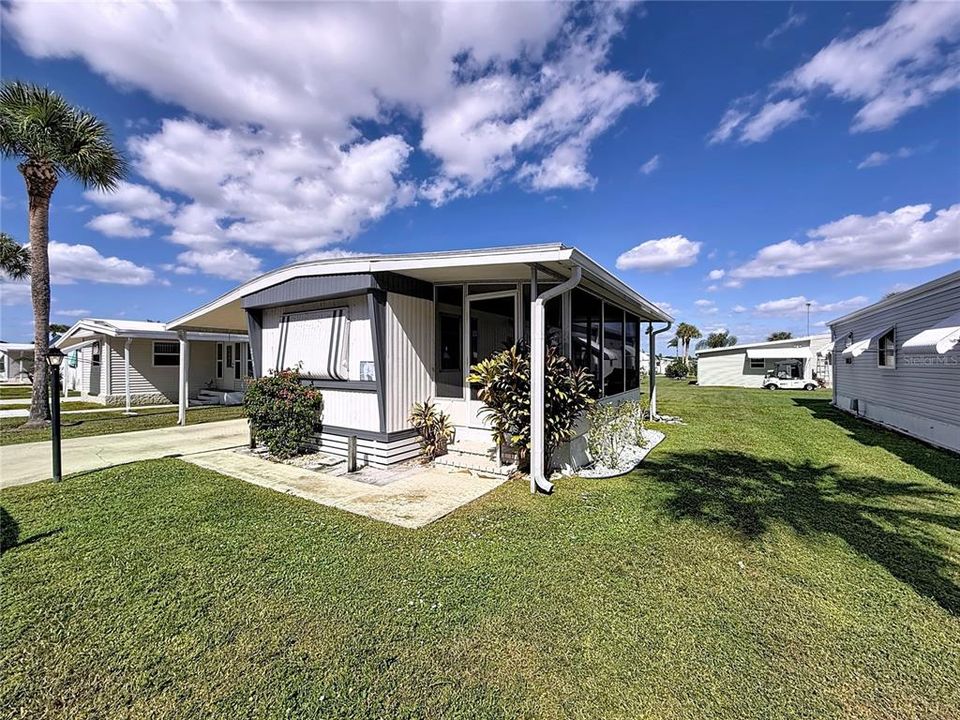 待售: $79,900 (2 贝兹, 1 浴室, 672 平方英尺)