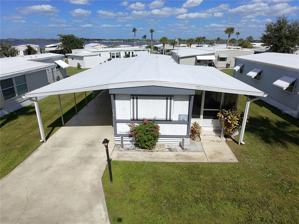 待售: $79,900 (2 贝兹, 1 浴室, 672 平方英尺)