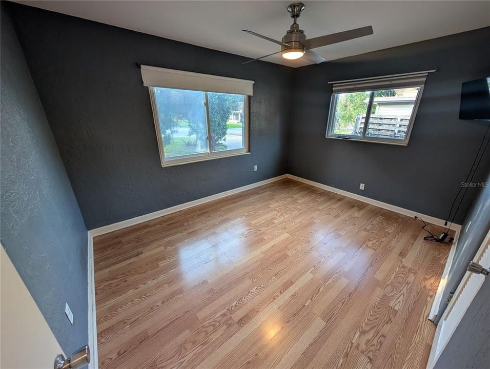 For Rent: $2,400 (3 beds, 2 baths, 1615 Square Feet)