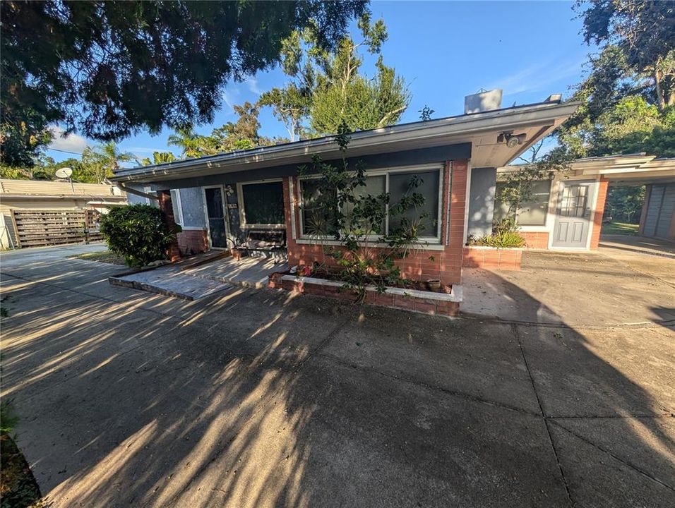 For Rent: $2,400 (3 beds, 2 baths, 1615 Square Feet)