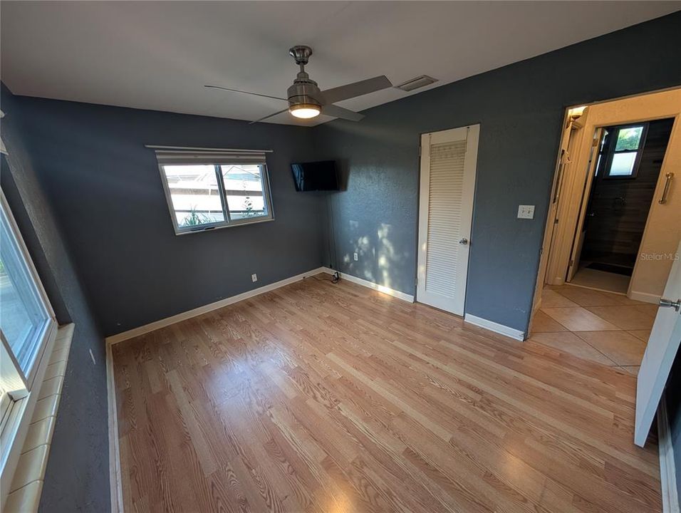 For Rent: $2,400 (3 beds, 2 baths, 1615 Square Feet)