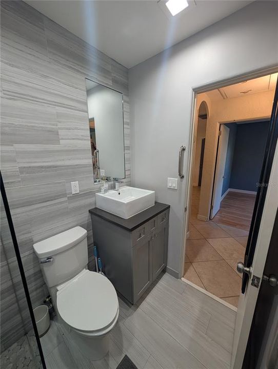 For Rent: $2,400 (3 beds, 2 baths, 1615 Square Feet)