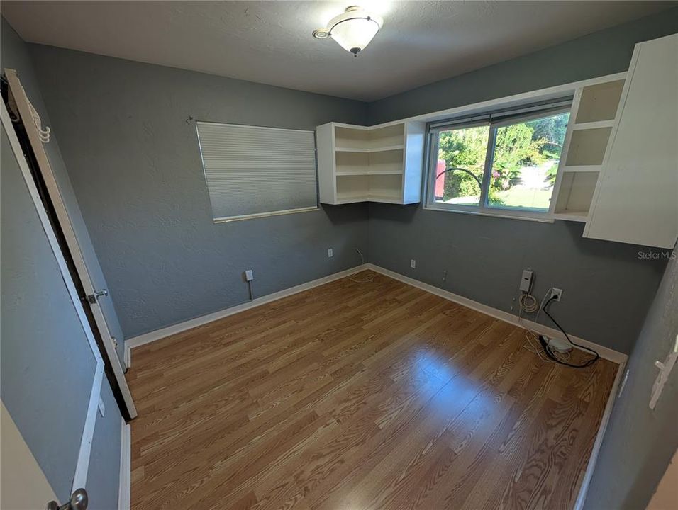 For Rent: $2,400 (3 beds, 2 baths, 1615 Square Feet)