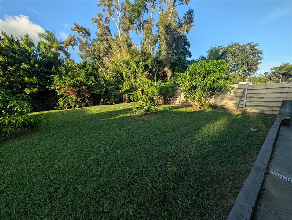 For Rent: $2,400 (3 beds, 2 baths, 1615 Square Feet)