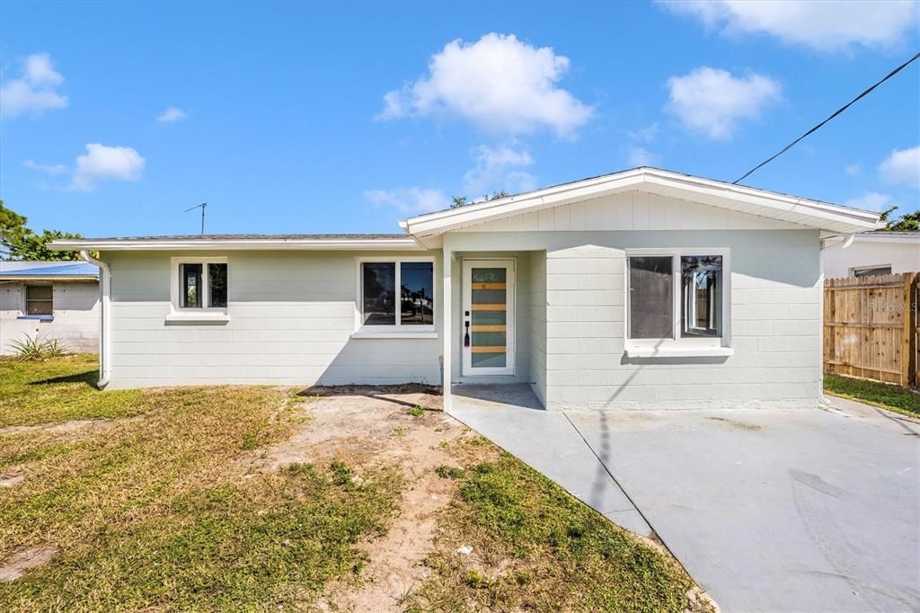 For Sale: $275,000 (3 beds, 2 baths, 1213 Square Feet)