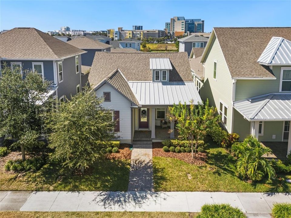 Под контрактом: $649,900 (3 спален, 2 ванн, 1976 Квадратных фут)