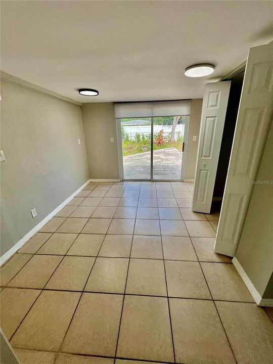 For Rent: $2,500 (4 beds, 2 baths, 1188 Square Feet)