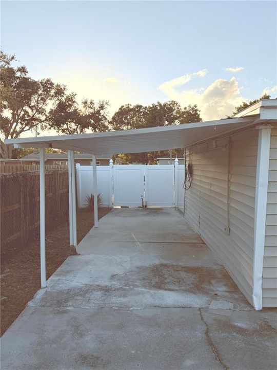 For Rent: $2,500 (4 beds, 2 baths, 1188 Square Feet)