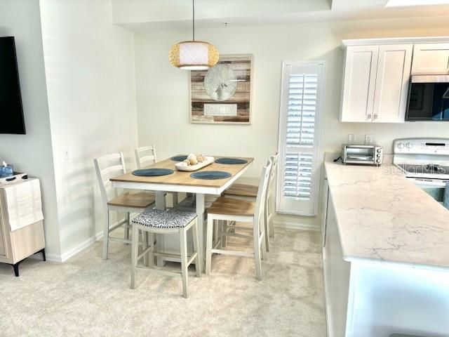 В аренду: $4,800 (3 спален, 2 ванн, 1232 Квадратных фут)