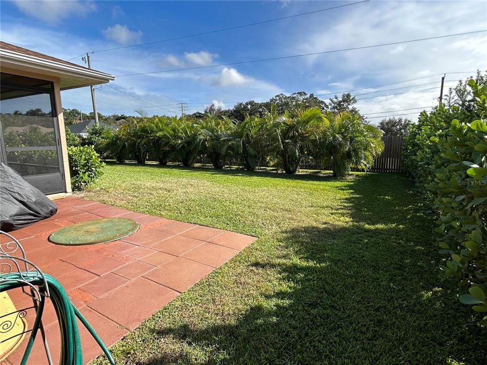 For Sale: $370,000 (3 beds, 2 baths, 1847 Square Feet)