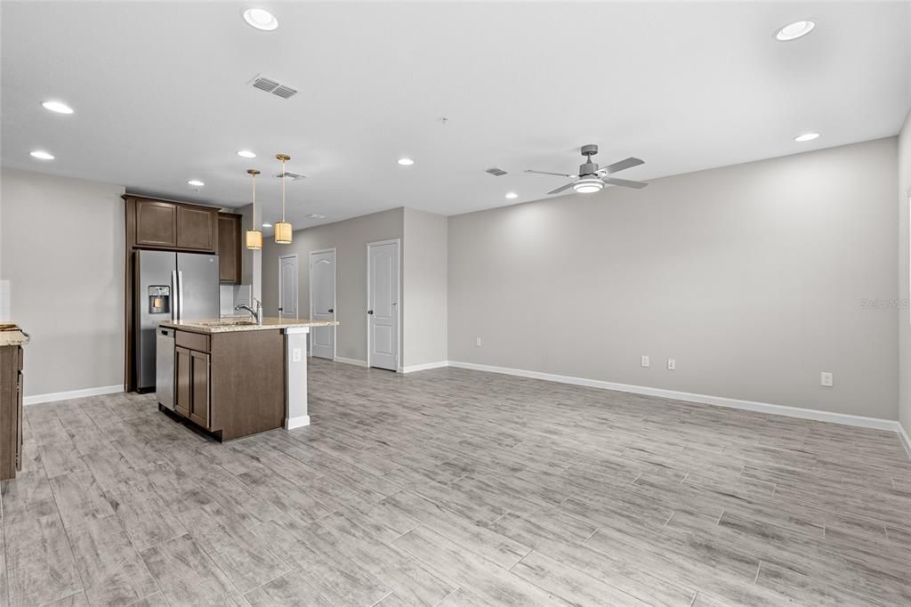 待售: $319,995 (3 贝兹, 2 浴室, 1633 平方英尺)